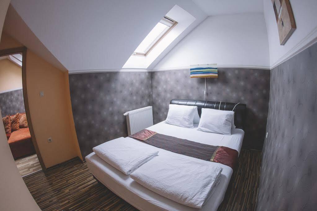 Central Apartman Sopron Ngoại thất bức ảnh